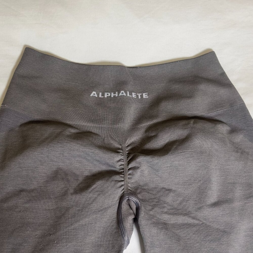 Alphalete Amplify shorts. Size medium storm gray - Picture 5 of 8